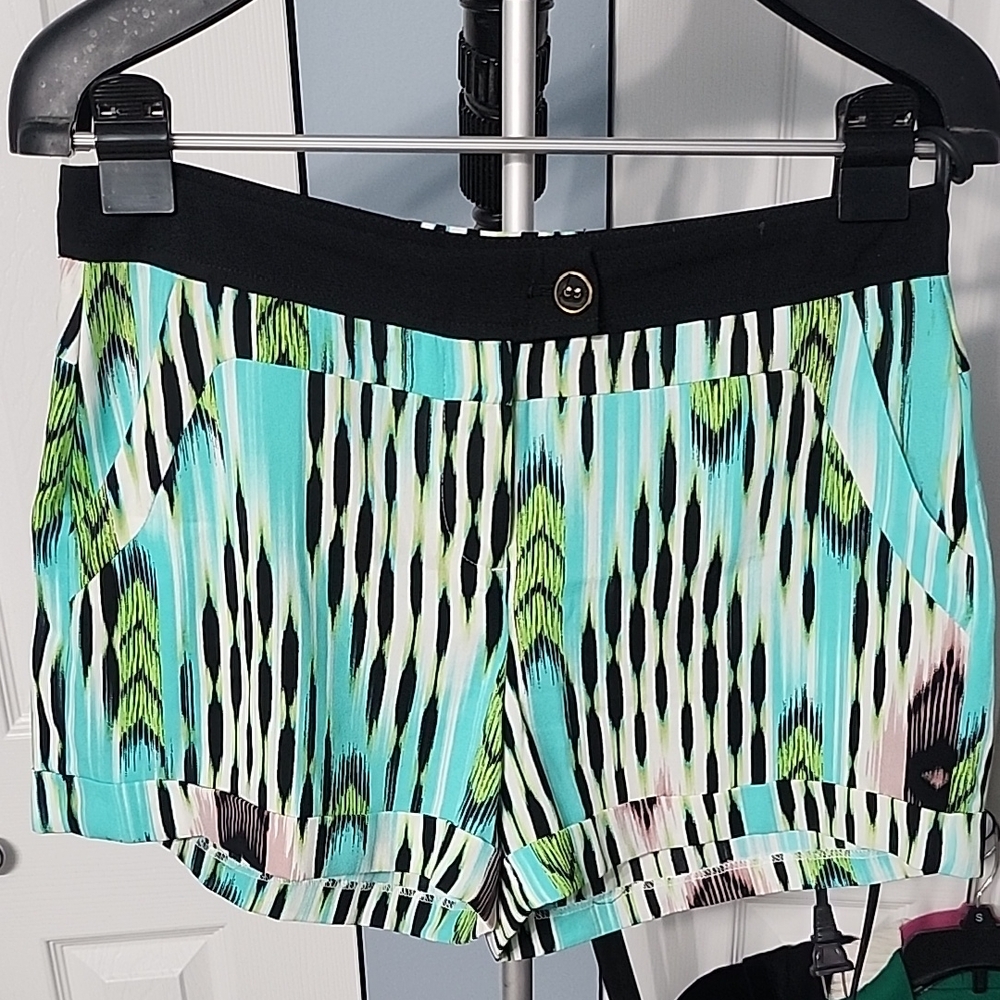 Size 4 Womens Patterned Aqua Green Black Waistband Shorts